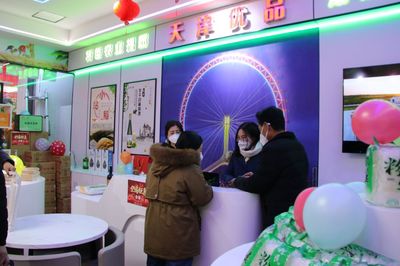 東西部協(xié)作天津產(chǎn)品銷售館在環(huán)縣正式開(kāi)館 拓寬農(nóng)副產(chǎn)品銷售新渠道